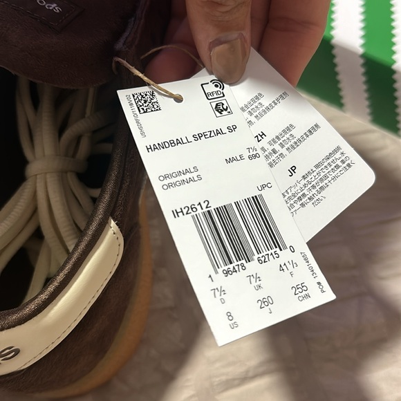 Adidas x Sporty & Rich - Picture 6 of 10